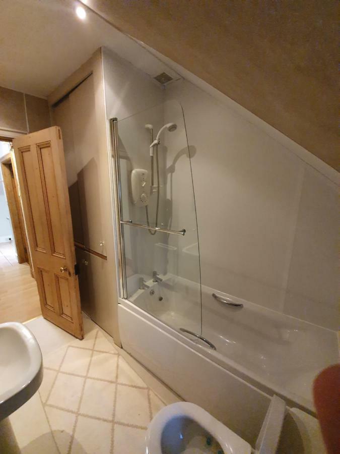 Kenneth Street Aparthotel Інвернесс Екстер'єр фото